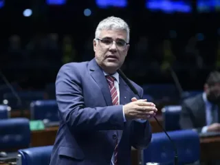 senador eduardo girao pros ce jpg webp 320x240 - Senator Eduardo Girão makes serious allegations against Lula and his ministries