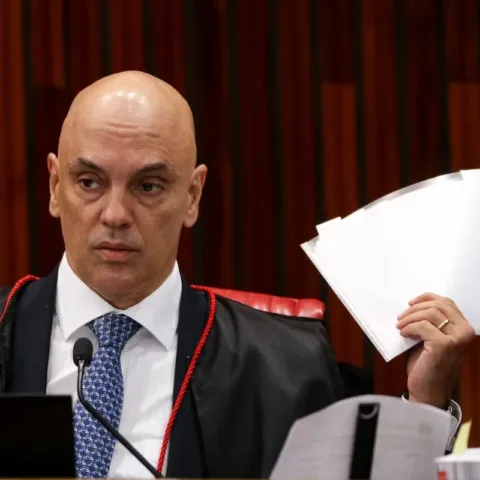 alexandre de moraes